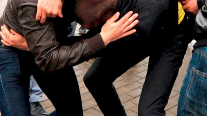 Abşeronda qohumlar arasında dava düşüb