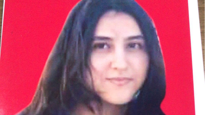 Sumqayıtda 17 yaşlı qız itkin düşüb 