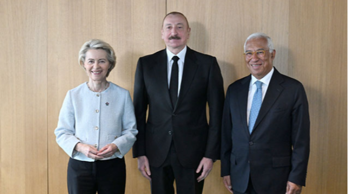 Prezident Tiranada onlarla görüşdü - FOTO  - YENİLƏNİB