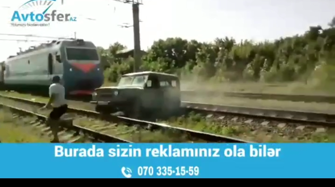 Yolunu qısa etməyə çalışan sürücü canını son anda qurtara bilib - VİDEO