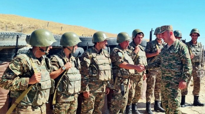 Ehtiyatda olan hərbçiləri toplayırlar 