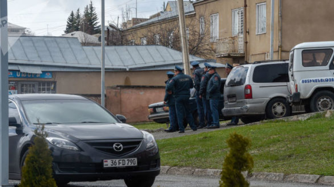 İrəvanda atışma: Yaralılar arasında bələdiyyə başçıları da var