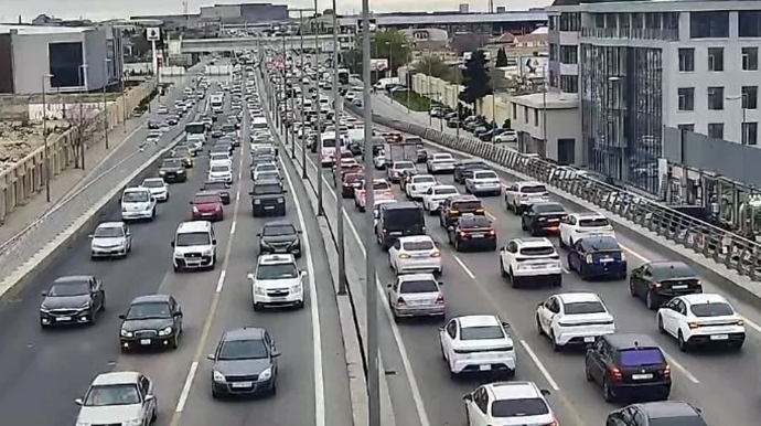 Paytaxtın hansı küçələrində sıxlıq müşahidə olunur? - SIYAHI - FOTO 