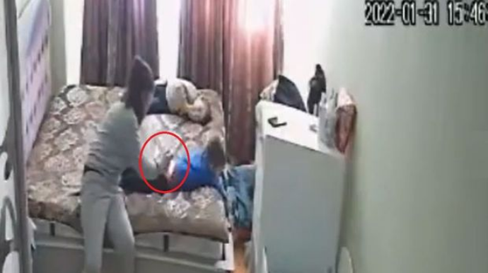 Azərbaycanda dəhşət:  Dayə uşağa şprislə işgəncə verdi - VİDEO 