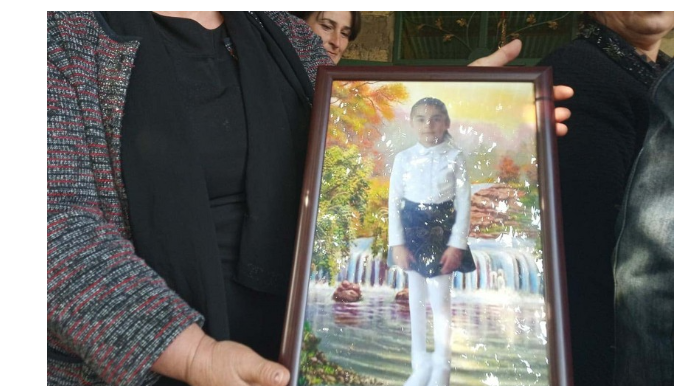 Похороны Айсу, погибшей в результате вражеского обстрела - ФОТО