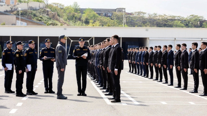 Вилаят Эйвазов провел строевой смотр в связи с приемом на службу - ВИДЕО