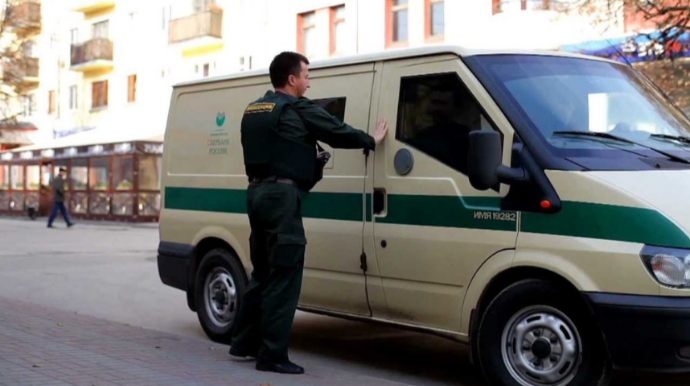 Paytaxtda pul daşıyan avtomobillərə silsilə hücumlar edilib - 2.7 milyon dollar ... 