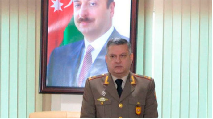 Nazir generalı işdən çıxardı - FOTO