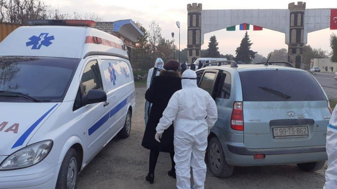 Koronavirus xəstələri ictimai yerlərdə aşkar edilərək saxlanılıblar 