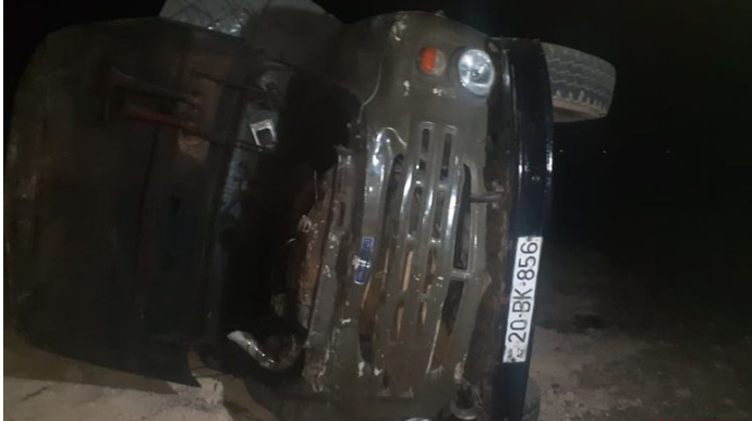 Goranboyda mikroavtobus yük maşınına çırpılıb, ölən və yaralanan var