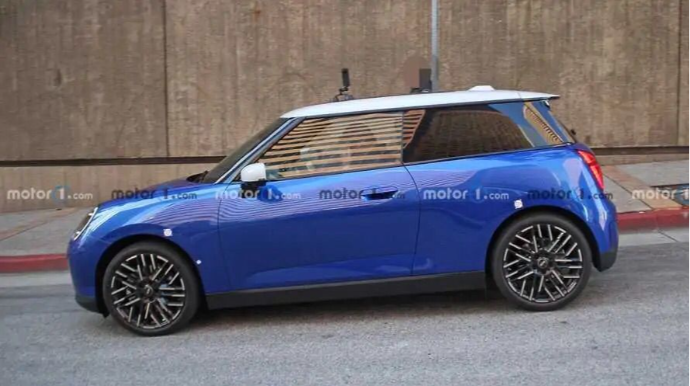 Yeni nəsil “Mini Cooper SE EV”  kamuflajsız görüntüləndi  - FOTO
