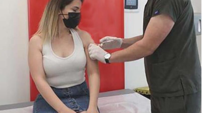 “Sinovac”, yoxsa “Pfizer”?  - Hansı daha təhlükəsizdir? - Həkim AÇIQLADI 