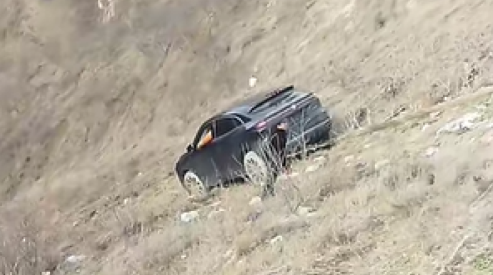 Şamaxıda maşın dərəyə düşdü - VİDEO 