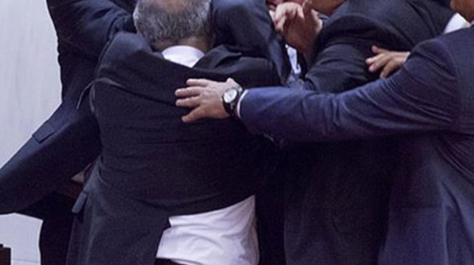 İcra başçısının müavini ilə dalaşan şəxs - Həbs edildi 