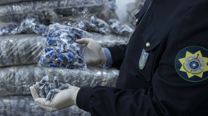 Külli miqdarda gömrük ödənişlərindən yayınmanın qarşısı alınıb  - FOTO
