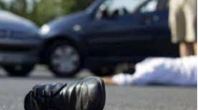 Sabiq mətbuat katibini maşın vurdu - FOTO 