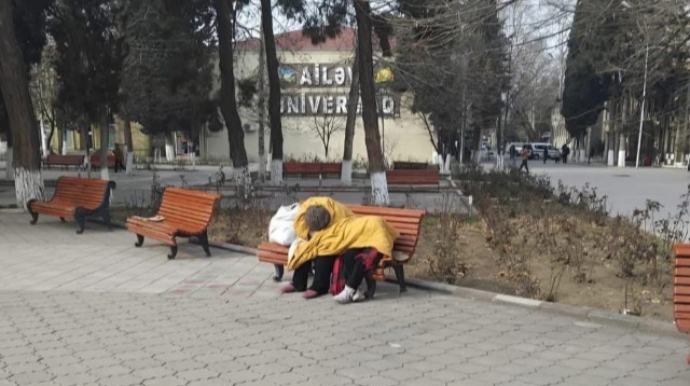 Tovuzda küçədə qalan ana və 11 yaşlı uşağı nəzarətə götürüldü 