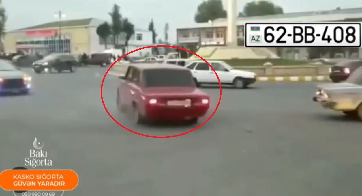 Polislərin gözü qarşısında  "ruçnoy" çəkən sürücü həbs edildi - VİDEO 