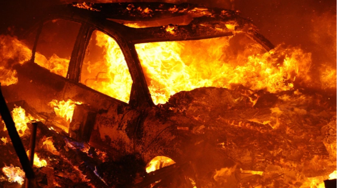 Bakıda avtomobildə partlayış oldu, xəsarət alan var   - YENİLƏNİB