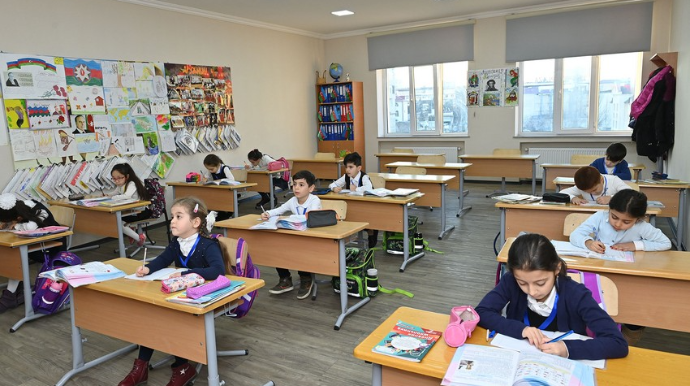 Azərbaycanda rusdilli məktəblər bağlanır    