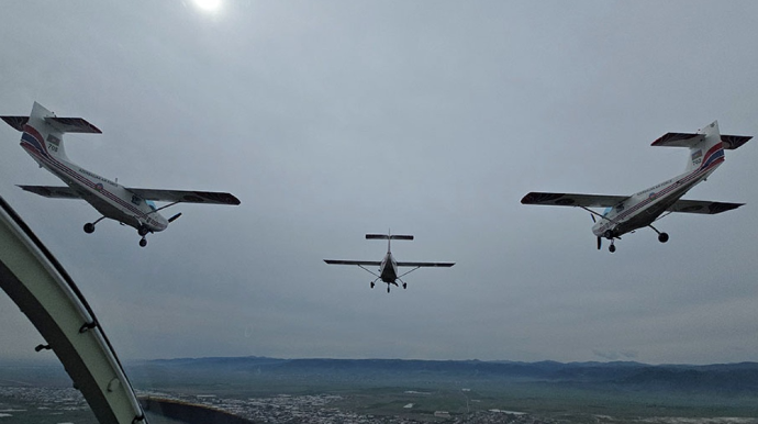 Azərbaycanın hərbi təlim təyyarələri havaya qaldırıldı - VİDEO 