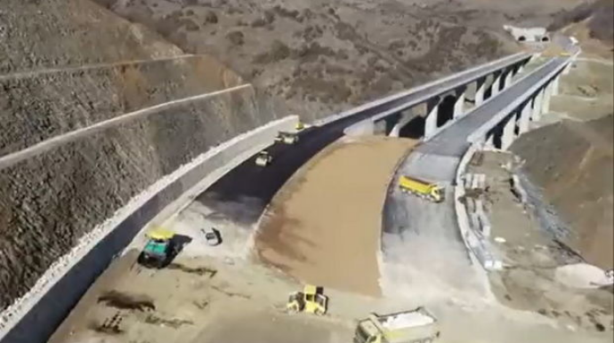 Cahit Bağçı Qarabağda çəkilən yeni yolun görüntülərini paylaşdı  - VİDEO