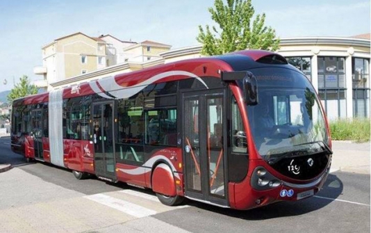 Bakının ən uzun avtobusu xəttə buraxılıb - 18 metr