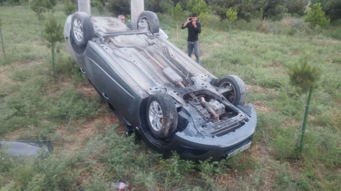 Kürdəmirdə “Chevrolet” aşdı: Xəsarət alan var - FOTO - VİDEO 