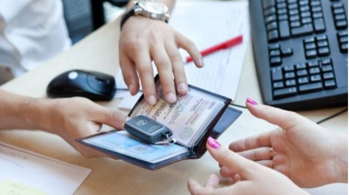 Avtomobilin qeydiyyata alınmasında nələr nəzərə alınmalıdır? - EKSPERT DANIŞDI 