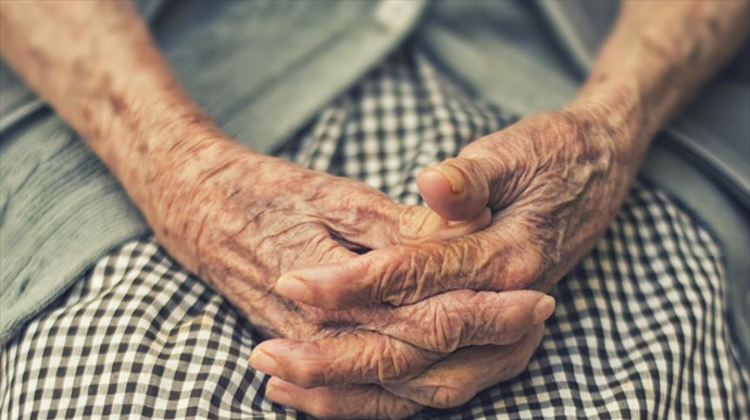 Yaşa görə aylıq sosial müavinət alanların sayı açıqlandı