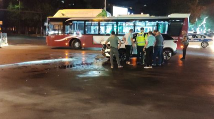 Nərimanov rayonunda iki avtomobil toqquşub - FOTO - VİDEO