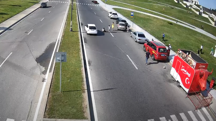 Bakıda azyaşlını keçiddə vurub öldürən sürücü xanım imiş - Qızı da stress keçirib - VİDEO 