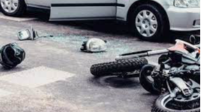 Cəlilabadda avtomobil motosikletlə toqquşdu, sürücü şok vəziyyətindədir 