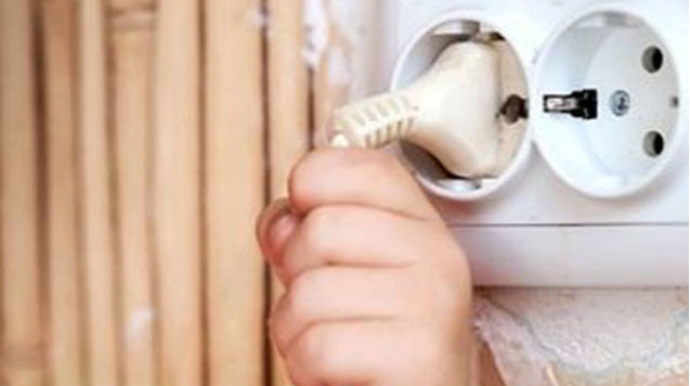 Bakıda məktəbli faciəvi şəkildə  öldü