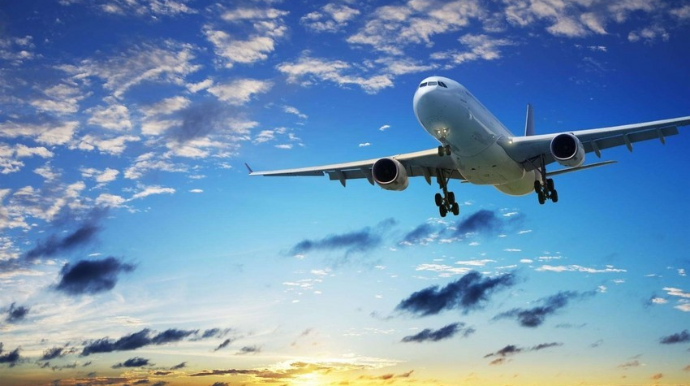 Azərbaycanda hava nəqliyyatı ilə sərnişin daşınması 50 %-ə yaxın artıb 