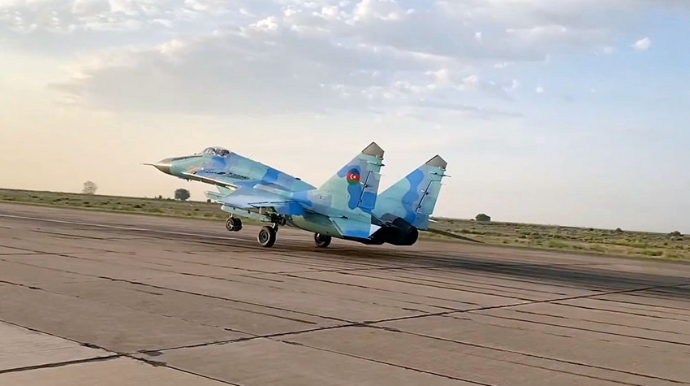 Azərbaycanın döyüş təyyarələri və helikopterlərinin təlimləri başlayıb   - VİDEO