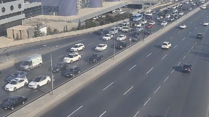 Bakının bu yollarında tıxac var - SİYAHI