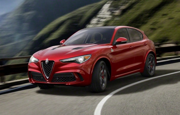 "Alfa Romeo" krossover Stelvio-nu təqdim edib - FOTO