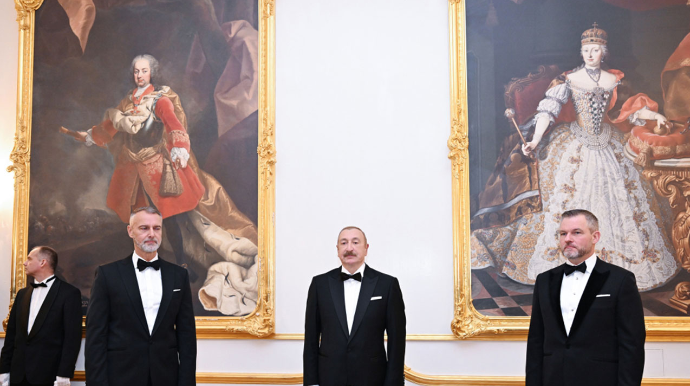 Bratislavada İlham Əliyevin şərəfinə rəsmi ziyafət verildi - FOTOLAR 