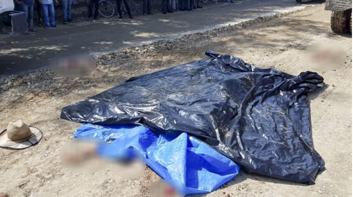 Hacıqabulda maşın aşıb,  ölən var 