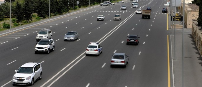 Ölkə ərazisində nəqliyyat vasitələrinin hərəkəti məhdudlaşdırıldı