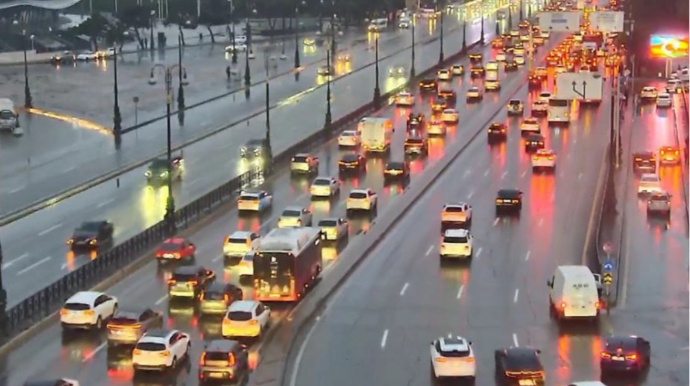 Bakıda 15 istiqamətdə tıxac var 