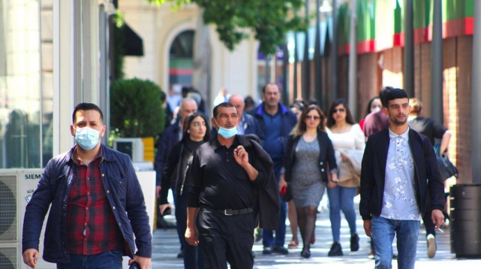 İnfeksionist:  "Qapanmaya getmək istəmiriksə, bayramlarda evimizdə oturaq”