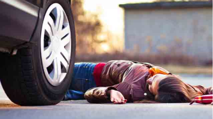 Yolu keçmək istəyirdi, maşın vurdu  