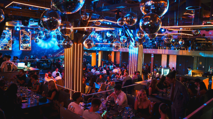 Hər kəs Bakıda çəkilən bu görüntülərdən danışır: 5000 manat cəriməsi var — VİDEO 