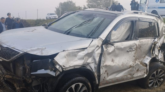 Xalq artistinin qardaşının maşını aşdı - Ölən və yaralananlar var 