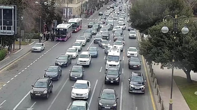 Bakının bu yollarında SIXLIQDIR 