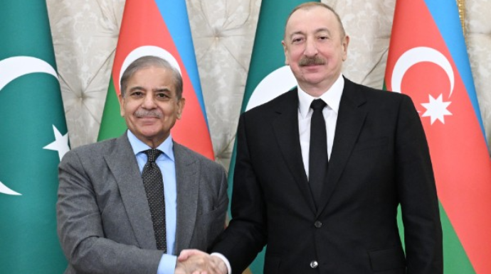 Pakistanın Baş naziri İlham Əliyevə zəng etdi 