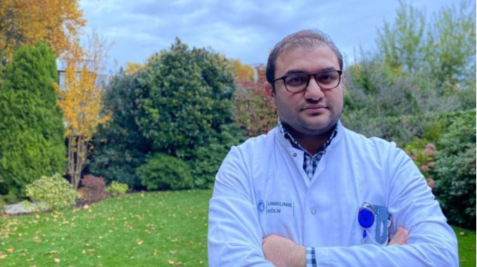 COVID-19 peyvəndinin yüksək effektivliyi və şirkətlərin rəqabəti məsələsi araşdırılıb