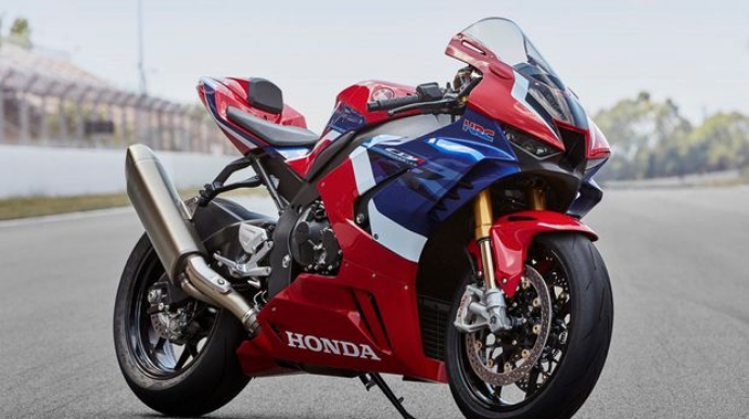 СМИ: Honda может создать альтернативу мотоциклу Fireblade